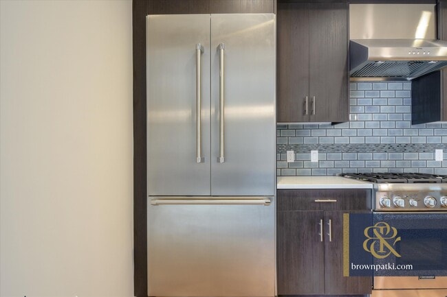 Building Photo - 1731 Powell St