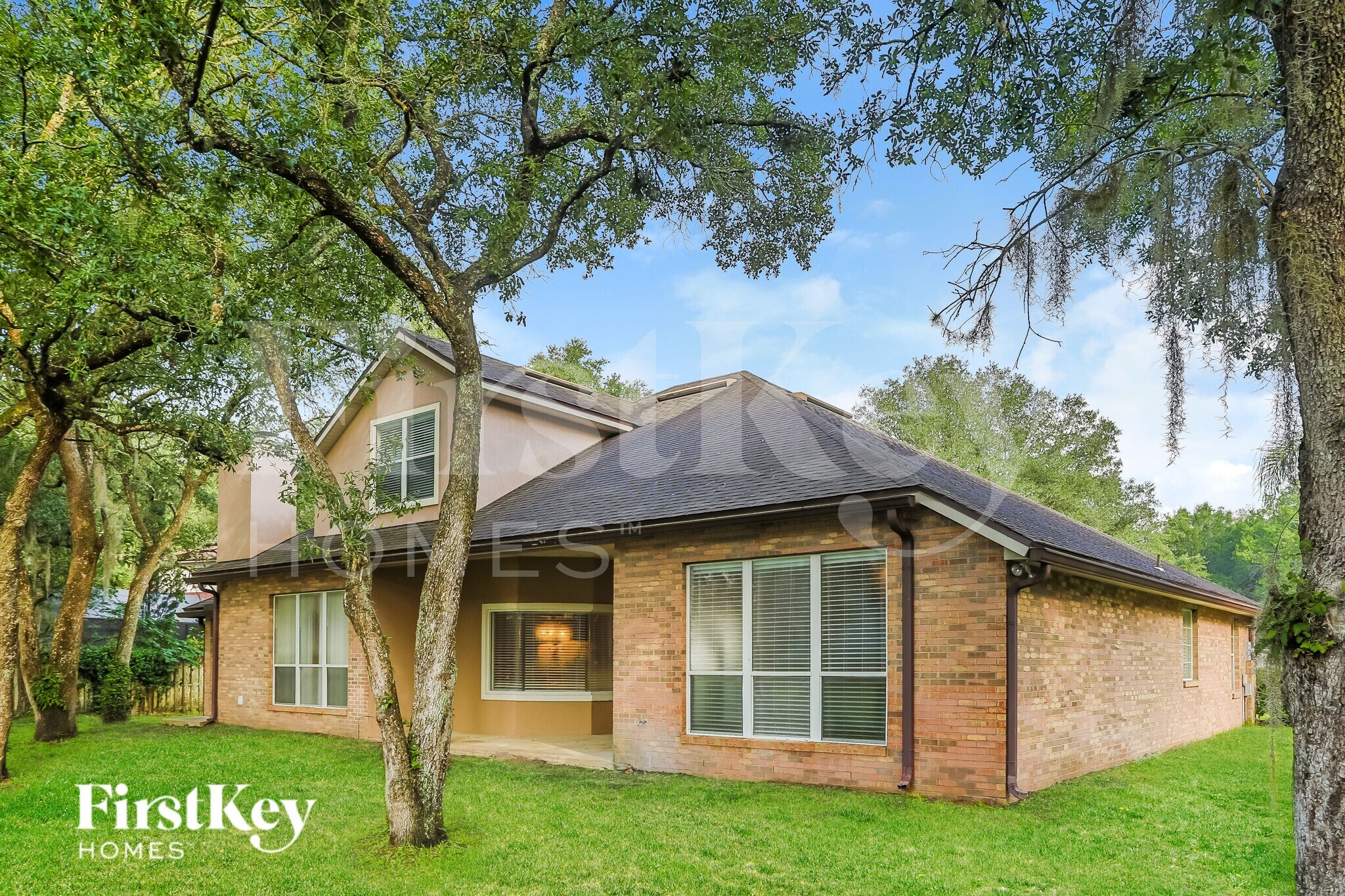 Building Photo - 1909 Holly Oak Dr