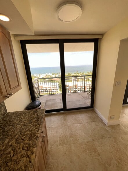 Building Photo - 3031 N Ocean Blvd