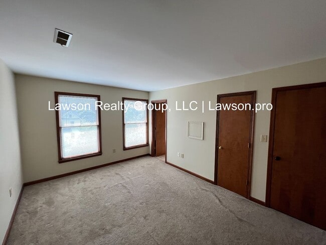 Building Photo - 2217 Jefferson St SW