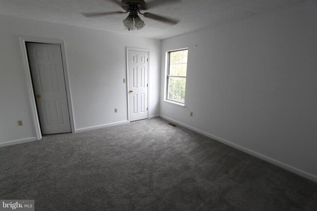 Building Photo - 160 Stadium Cir