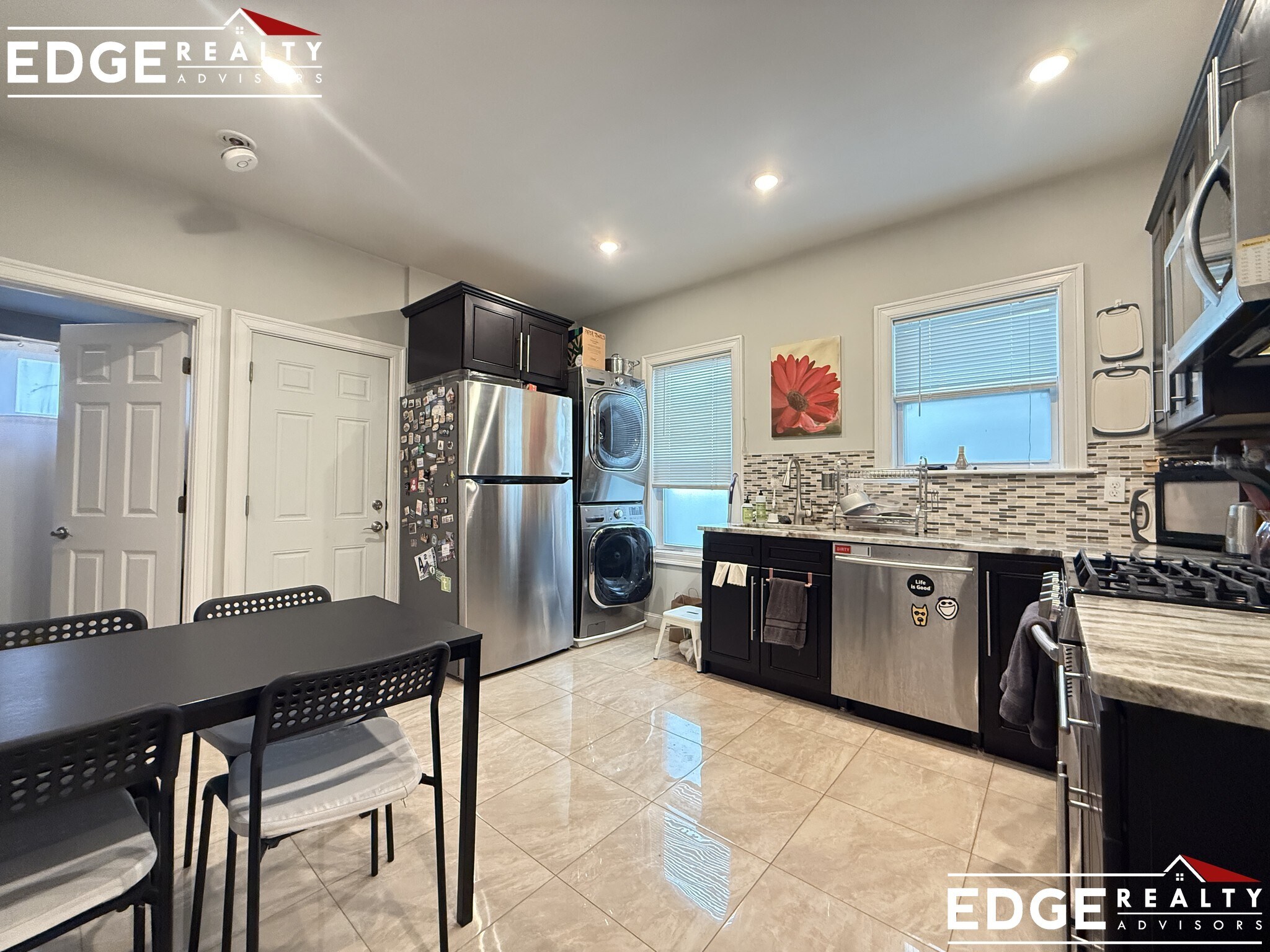 Building Photo - 82 Newbury St