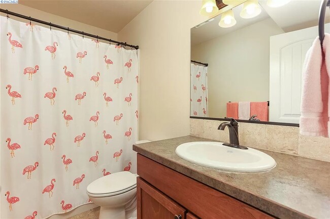 Building Photo - 2736 S Dennis Pl