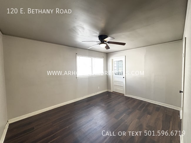 Building Photo - 120 E Bethany Rd