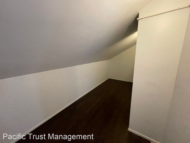 Building Photo - 1 br, 1 bath House - 10653 Lakefront Dr.