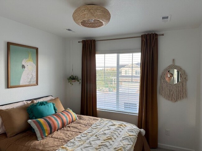 Building Photo - New 3BR Townhome in Mitchell Creek Canyon ...