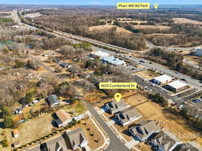 Building Photo - 6425 Cumberland Dr