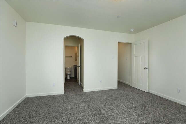 Building Photo - 21155 Gosling Rd
