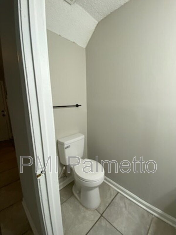 Building Photo - 3411 Brookwood Ct
