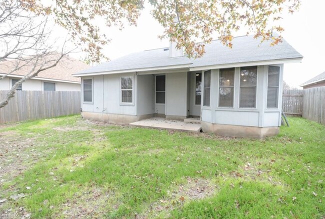 Building Photo - 3 br, 2 bath House - 3303 Peavy Dr