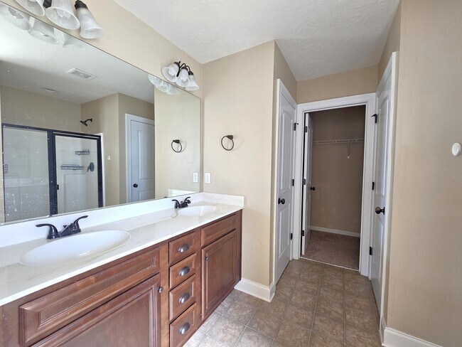 Building Photo - 3915 Griese Ln