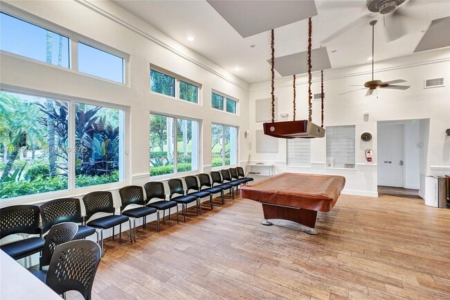 Building Photo - 1046 Satinleaf St