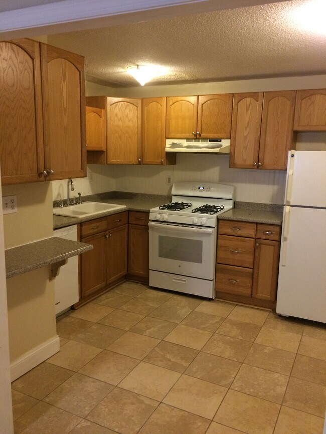 645 W Lowell Ave 645 W Lowell Ave Haverhill MA 01832 Apartment Finder