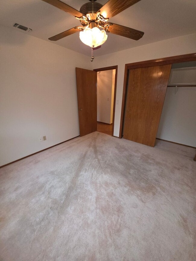 Building Photo - Charming Single-Story Home in Lincoln - Av...