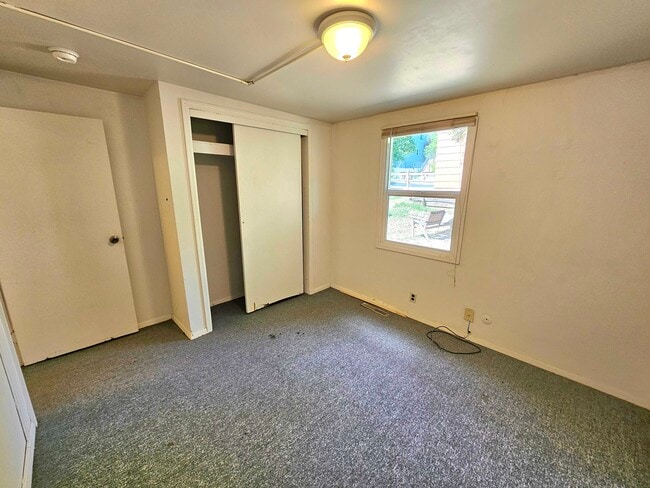 Building Photo - 755 19th St