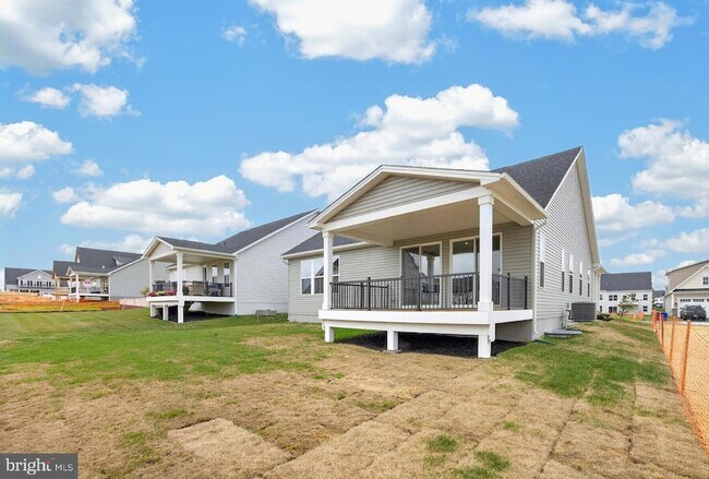 Building Photo - 1422 Gilray Dr