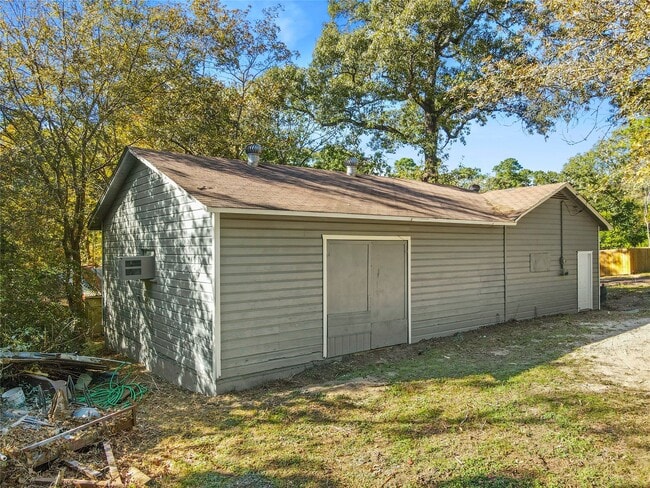 Building Photo - 5958 Skylane Dr