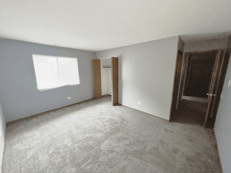Building Photo - 1259 Cunningham Dr