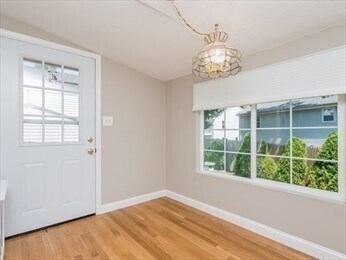 Building Photo - 36 Bonad Rd