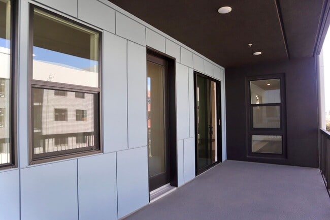 Building Photo - State of the Art Condo located in Fremont! – Metro West Community!