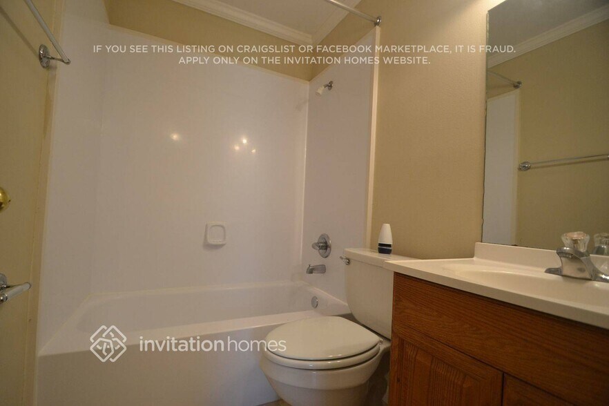 Building Photo - 7001 Fieldlark Ln