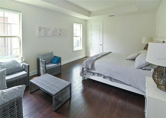 Building Photo - 15704 Marina Bay Dr