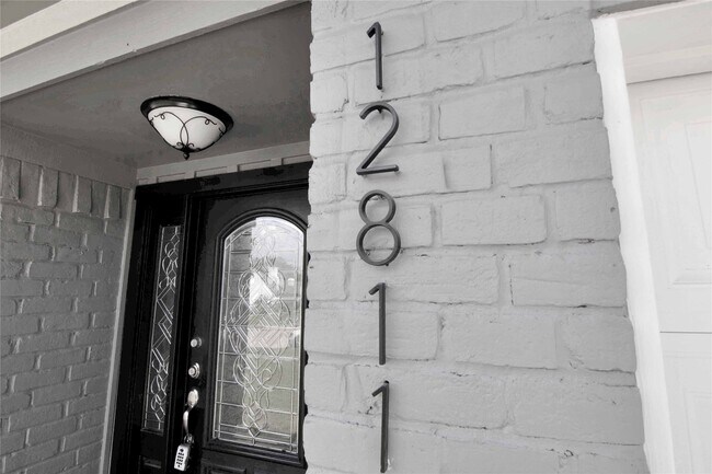 Primary Photo - 12811 Golden Tee Ln