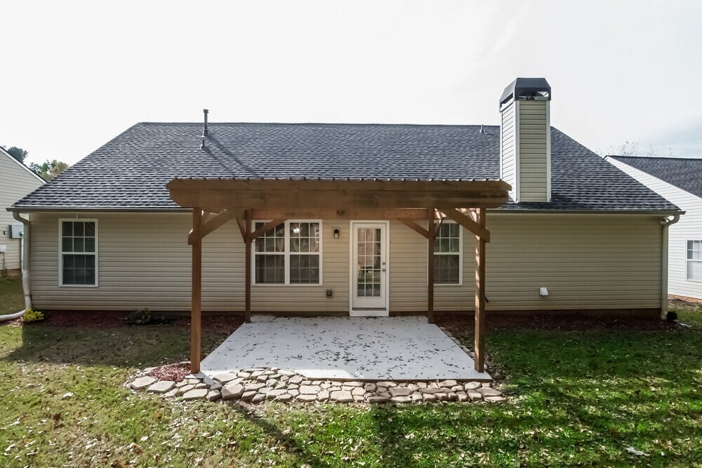 Building Photo - 127 Berkley Dr