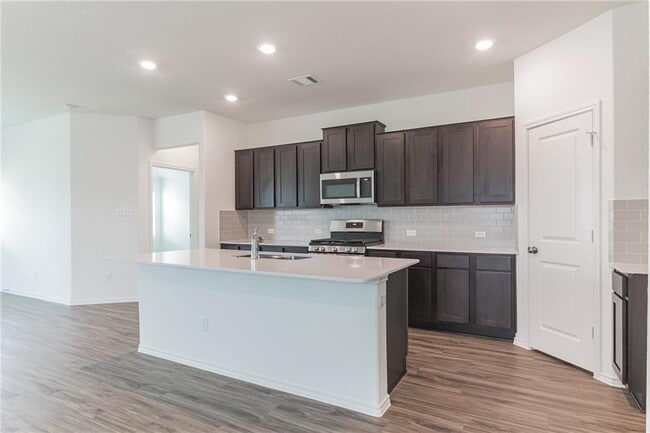 Building Photo - 21312 Quick Fox Dr