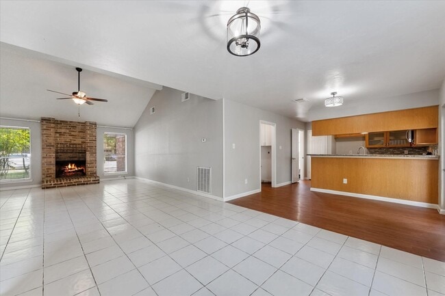 Building Photo - 4311 Piney Creek Ln