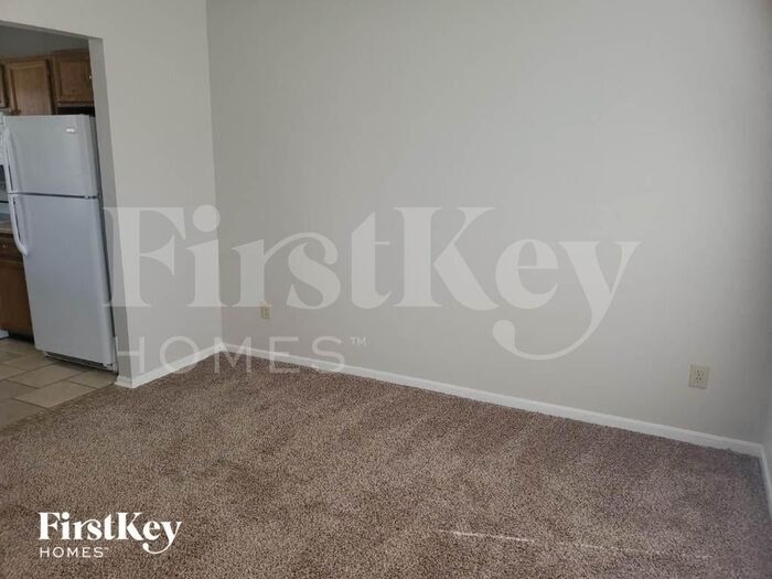Building Photo - 4916 Rialto Ridge Dr