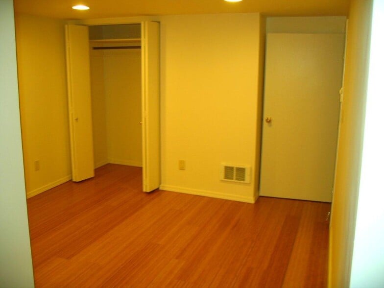 Downstairs Bonus Room - 2575 6th Ave W