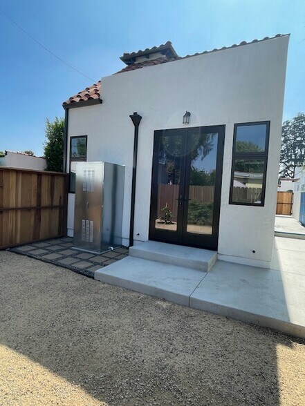 Building Photo - 1763 S Crescent Heights Blvd
