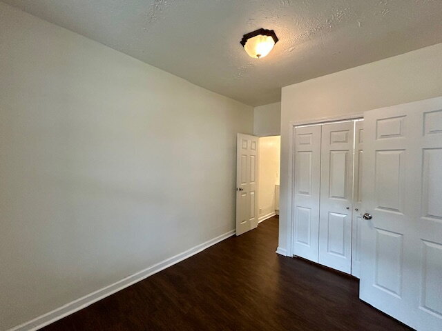 Building Photo - Charming 3 Bedroom 2 Bath House in Center Township!