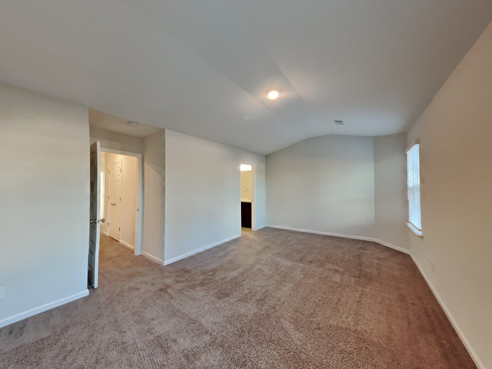 Building Photo - 34 Red Robin Ct