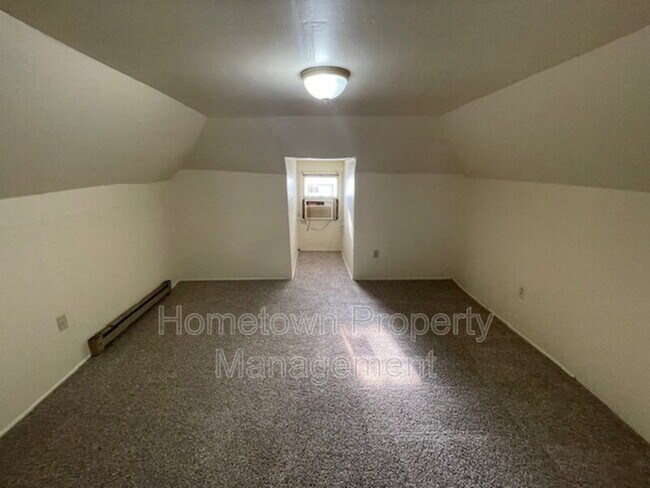 Building Photo - 1851 North St