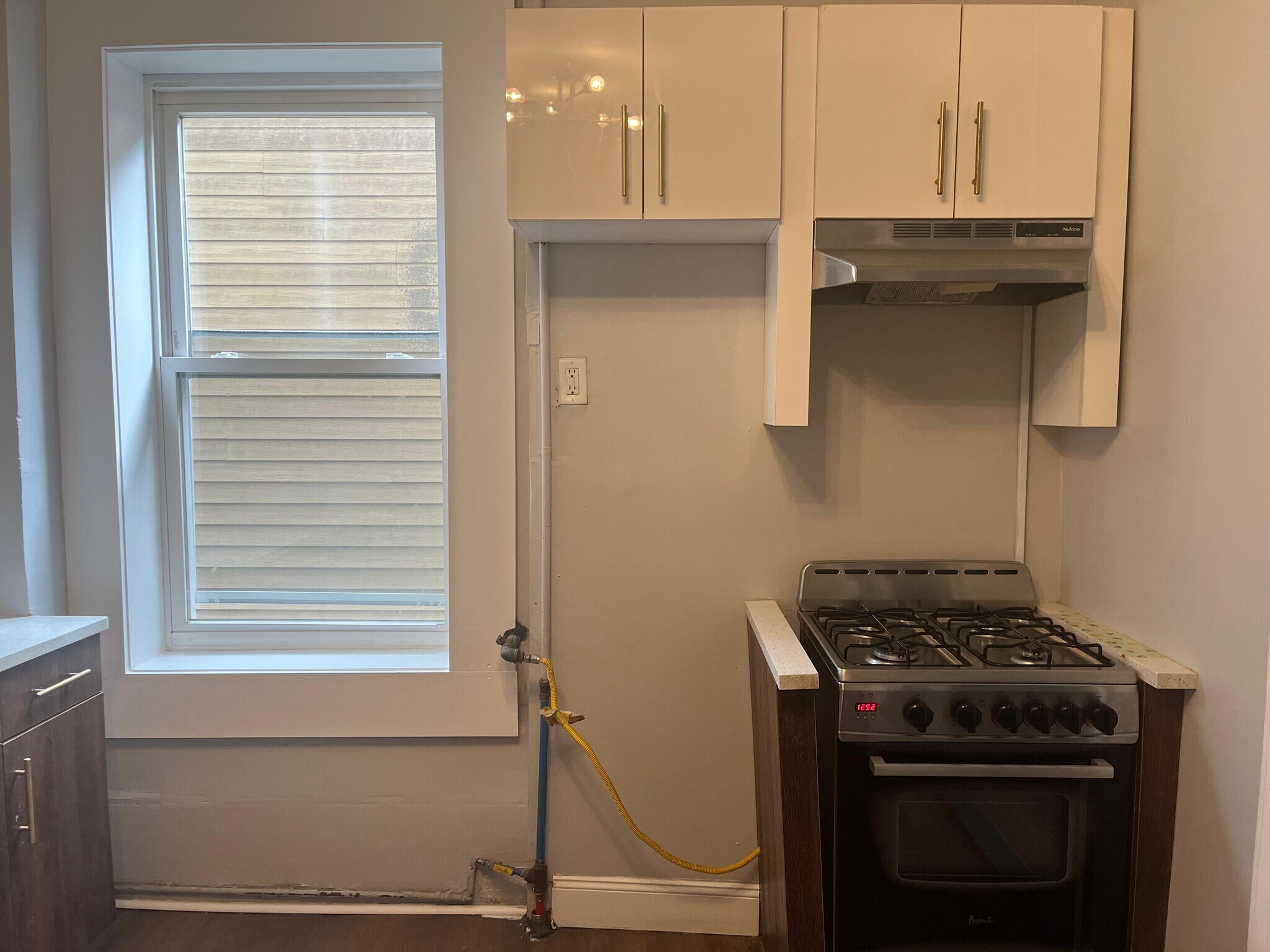 Building Photo - 937 Pavonia Ave