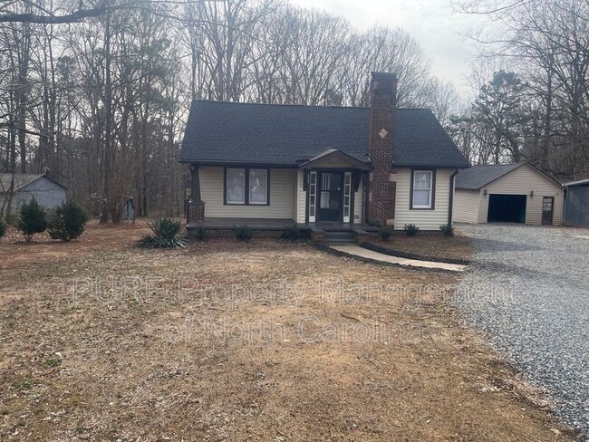 Building Photo - 3355 E Ridge Rd