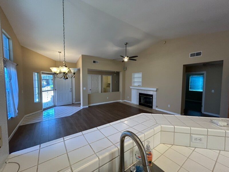 Building Photo - 8464 Banyon Tree Ct
