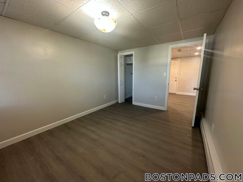 Building Photo - 43 Madison St