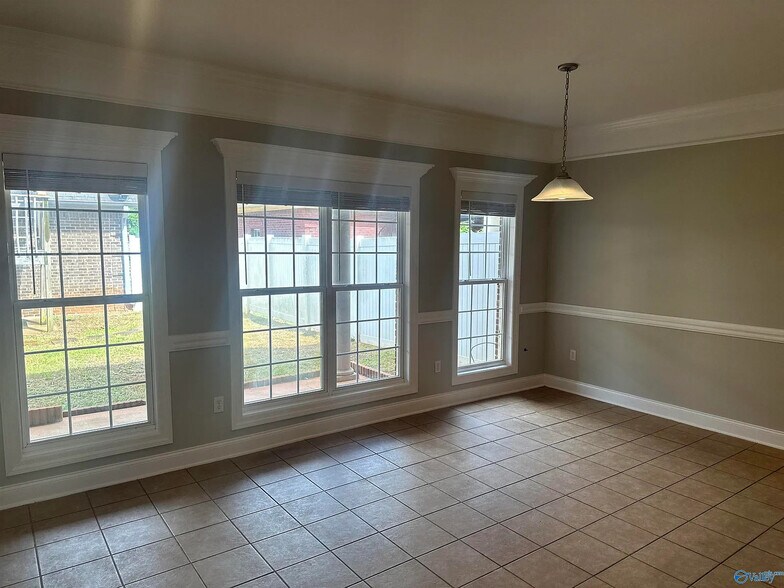 Building Photo - 12082 Southern Charm Blvd