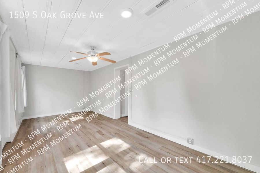 Building Photo - 1509 S Oak Grove Ave