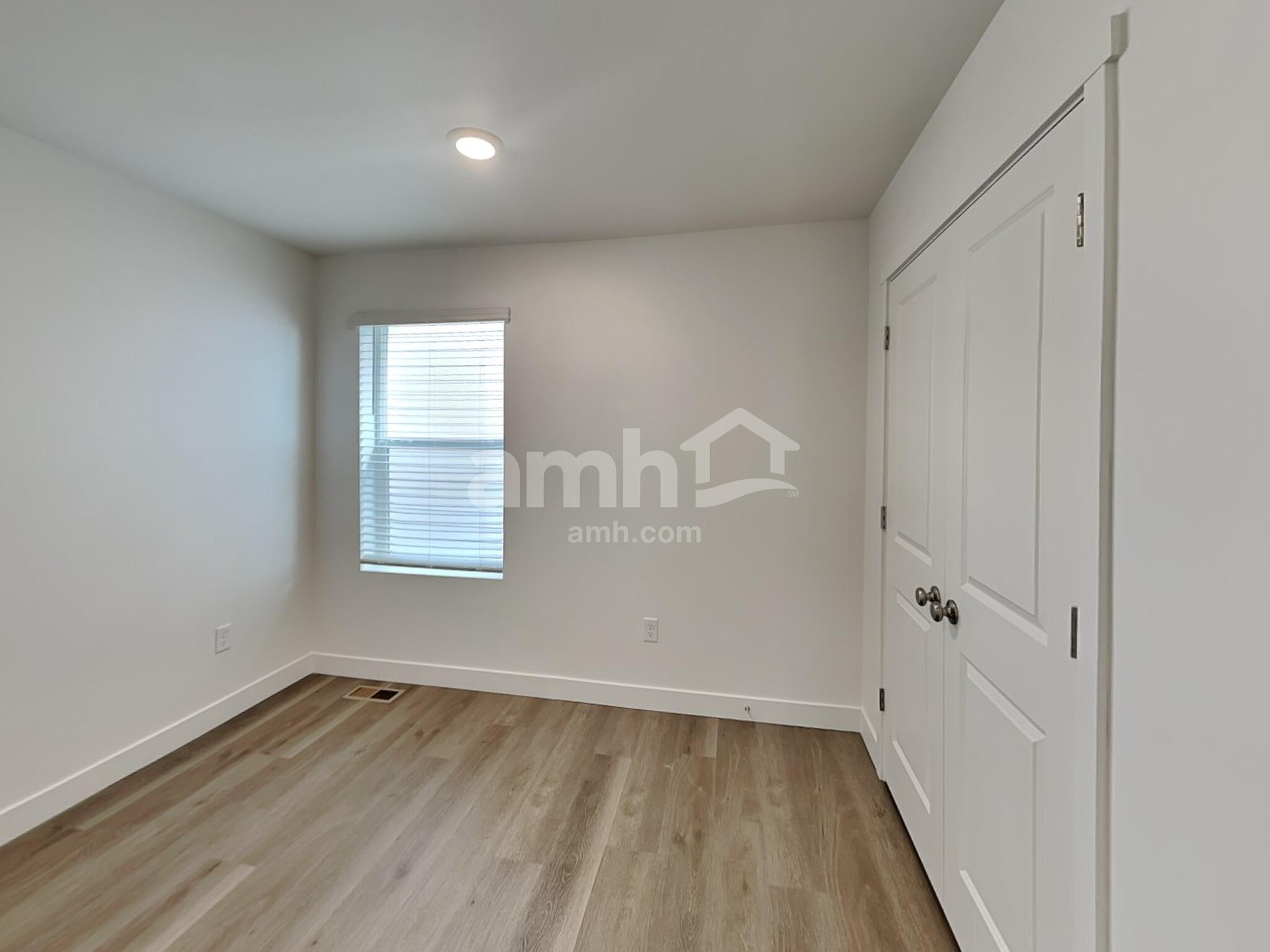 Building Photo - 37757 Dusty Saddle Ln