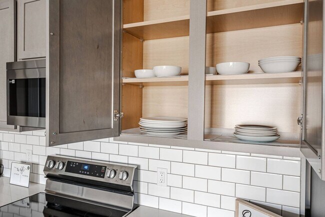 Building Photo - 3366 Firethorn Drive