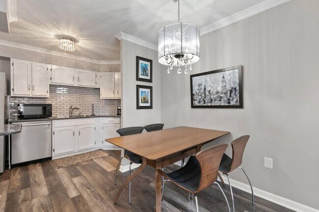 Building Photo - 1512 Larimer St