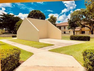 Building Photo - 512 Gardens Dr