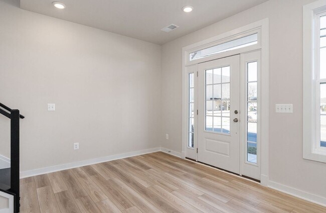 Building Photo - New Construction - 3 bed, 3 bath Townhome in the City