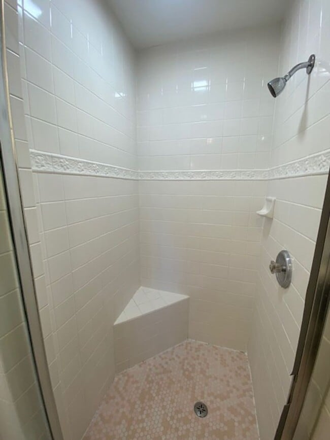 Building Photo - Charming Monterey Home