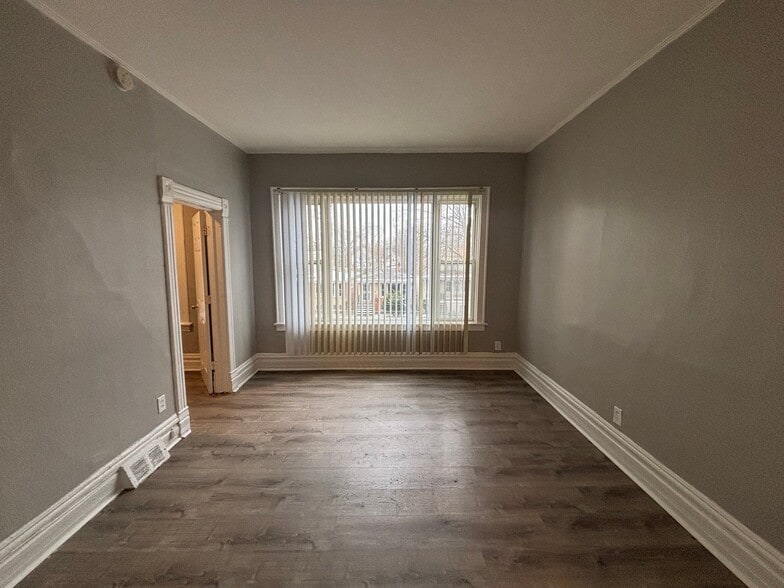 Building Photo - 7636 S Drexel Ave
