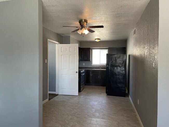 Building Photo - 8137 Staghorn Dr